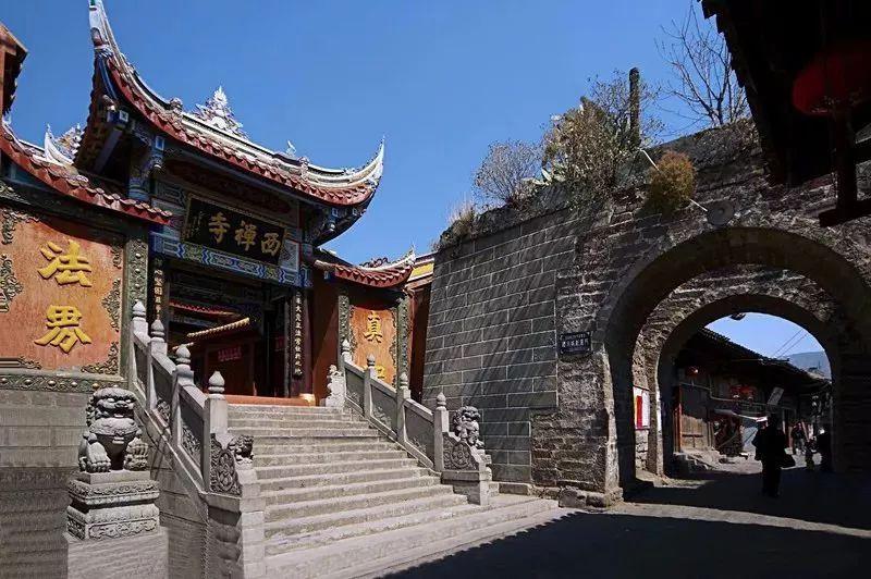 金科地产集团股份有限公司成被执行人，被执行金额320292.0元